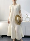 Summer 2023 women's pleated dress: Fashionable, youthful, loose, large-sized, mid-length bubble pleated dress for export details Picture